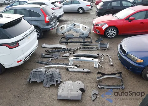 2022 Land Rover Range Rover Sport Svr/Svr Carbon Edition z USA, uszkodzony, nr VIN SALWZ2RE6NA211370